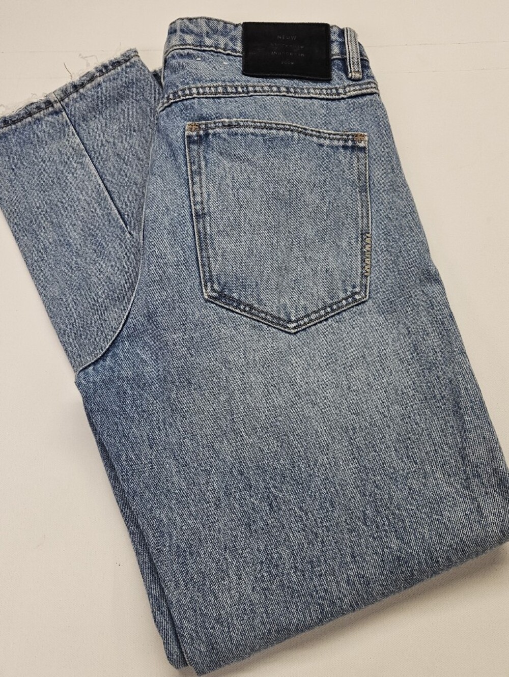 NEUW Jeans Mens 31 Blue Denim Slim Ray Straight Pants Button Fly Size 31x30